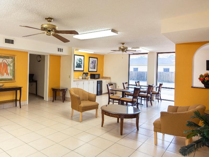 Days Inn & Suites By Wyndham Brewton Εξωτερικό φωτογραφία